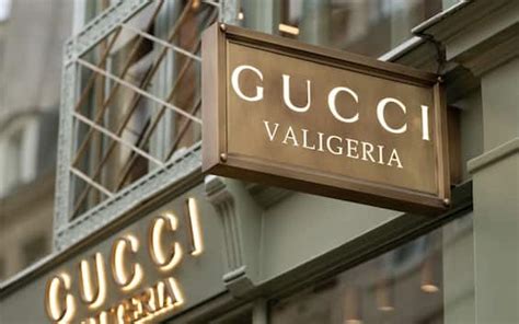 gucci quotazione|kering stock dividend.